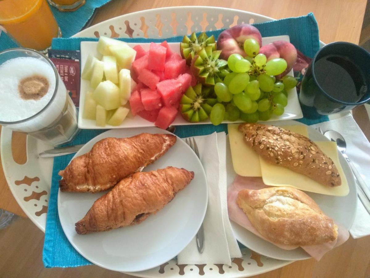 Bea'S Bed & Breakfast 타비라 외부 사진